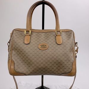 Vintage Gucci Leather Satchel handbag Crossbody  strap Gold Zip closure Pocket